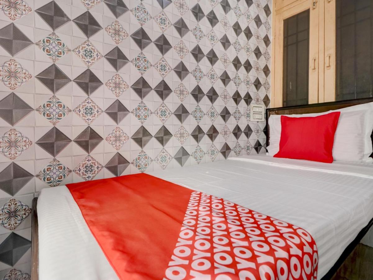 Oyo 77454 Hotel Prince Palace Patiāla Eksteriør billede