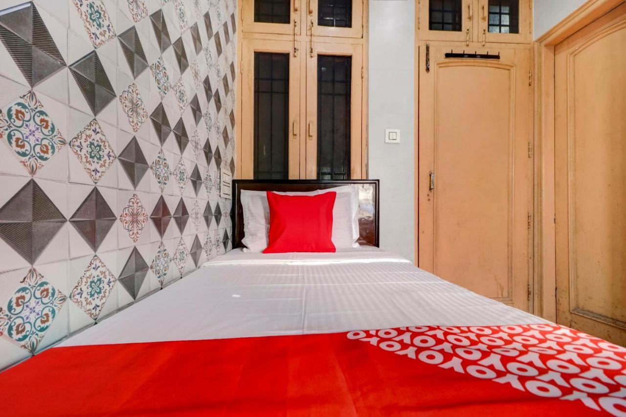 Oyo 77454 Hotel Prince Palace Patiāla Eksteriør billede